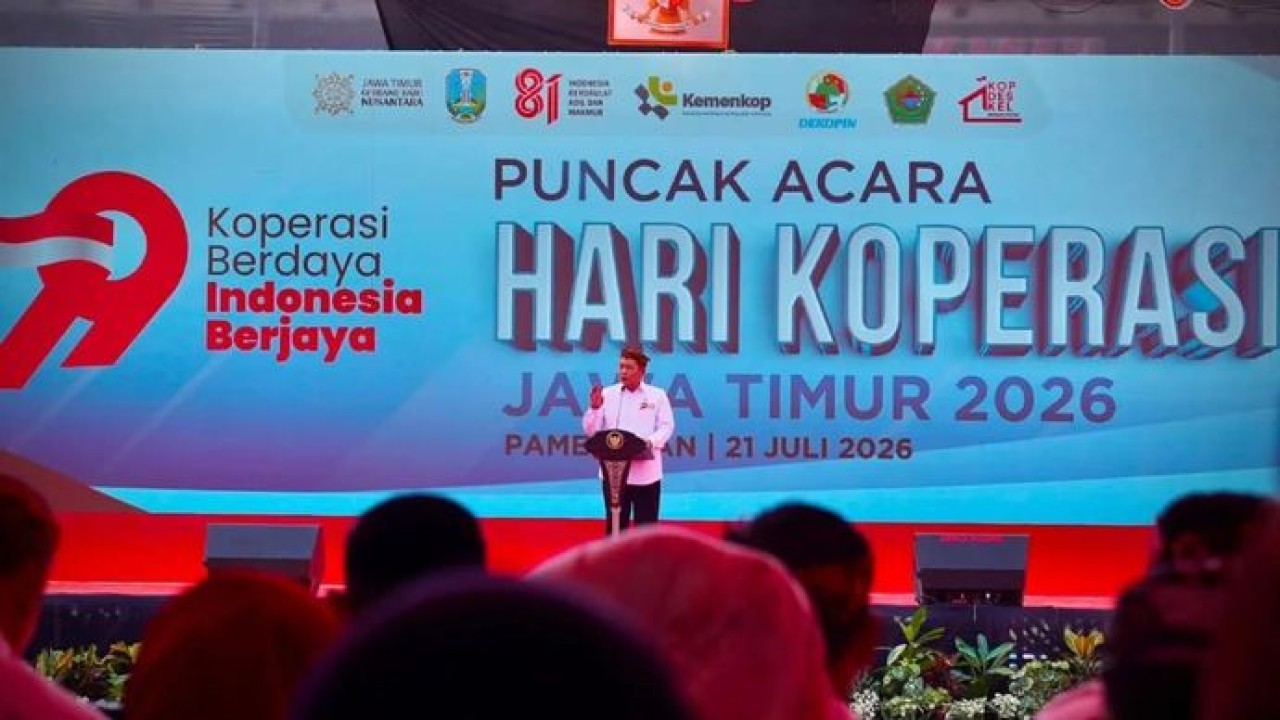 Menteri Koperasi (Menkop) Ferry Juliantono berbicara dalam Puncak Peringatan Hari Koperasi (Harkop) ke-79 Provinsi Jawa Timur di Kabupaten Pamekasan, Selasa, 21 Juli 2026 (Antara)