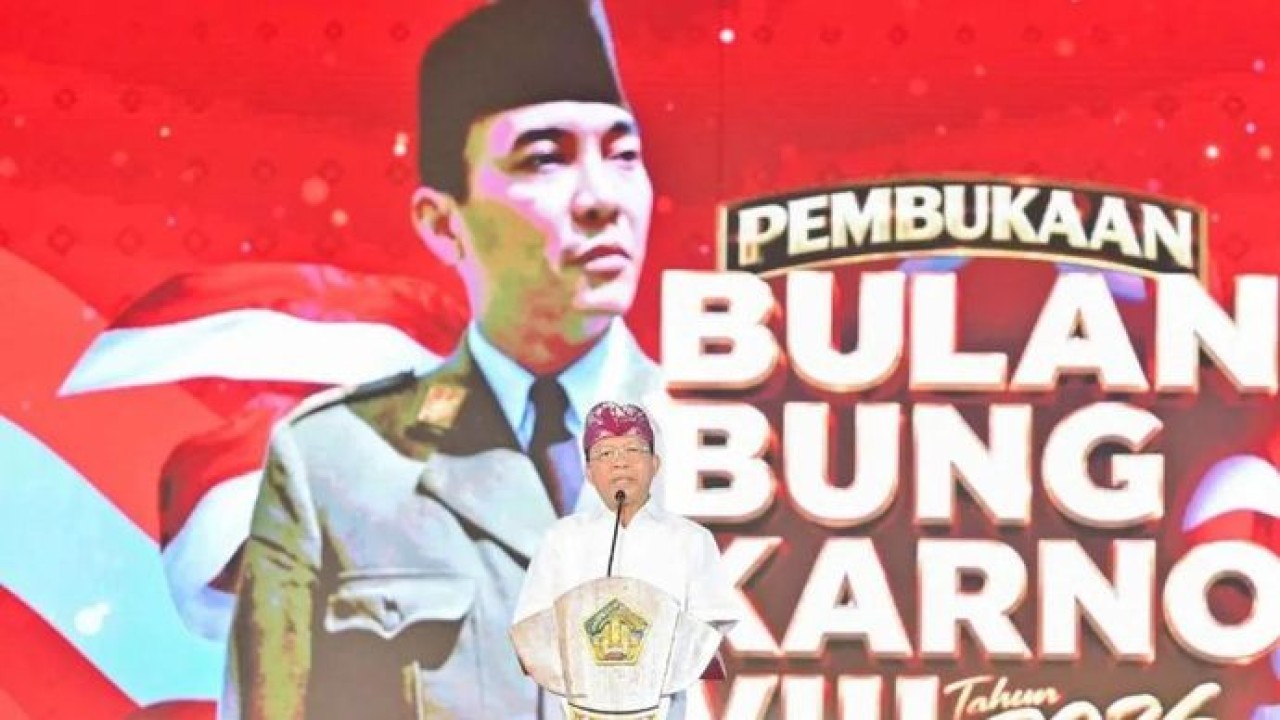 Gubernur Bali Wayan Koster menyampaikan sambutan saat pembukaan Bulan Bung Karno 2026 di Denpasar, Bali, Senin, 1 Juni 2026. Pemerintah Provinsi Bali menggelar Bulan Bung Karno dengan mengambil tema Kawya Atma Kerthi yang bermakna Meraya Jiwa Perjuangan Proklamator untuk melestarikan dan mengimplementasikan nilai-nilai luhur ajaran Trisakti Bung Karno (Antara)