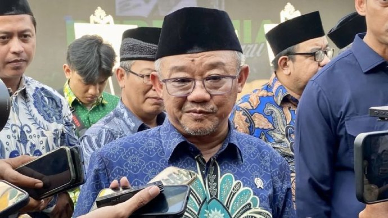 Menteri Pendidikan Dasar dan Menengah (Mendikdasmen) Abdul Mu'ti saat menghadiri acara di salah satu sekolah Muhammadiyah di Kabupaten Bantul, Daerah Istimewa Yogyakarta, Minggu, 5 Juli 2026. (Antara)