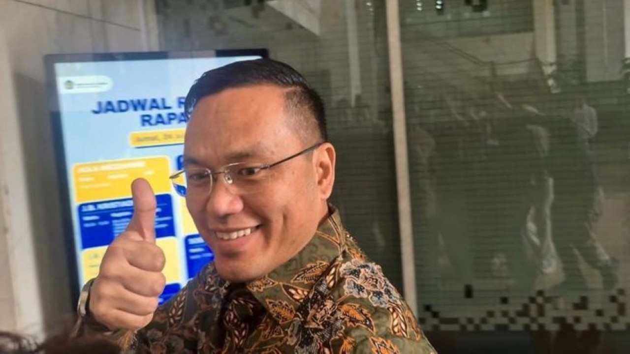 Direktur Utama PT Pertamina (Persero) Simon Aloysius Mantiri menemui Menteri Keuangan (Menkeu) Purbaya Yudhi Sadewa di Kantor Kementerian Keuangan, Jakarta, Jumat 24 Juli 2026. (Ntvnews.id-Muslimin Trisyuliono)