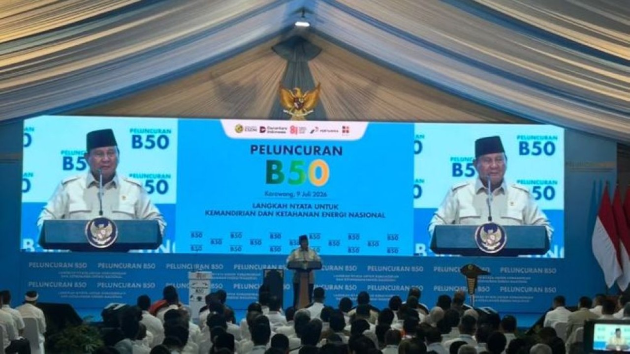 Presiden Prabowo Subianto saat meresmikan peluncuran mandatori biodiesel B50 di Rest Area KM 57 Tol Jakarta–Cikampek, Karawang, Jawa Barat, Kamis, 9 Juli 2026. (Foto: NTVnews)