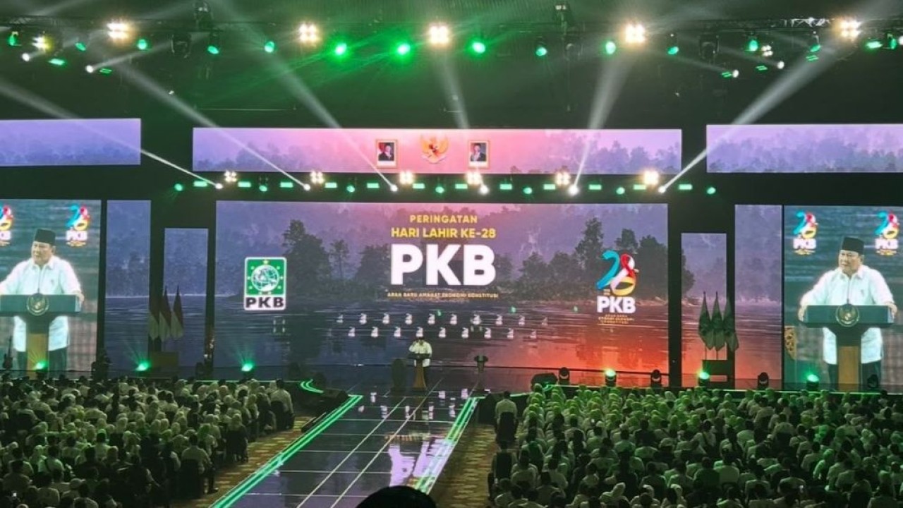 Presiden Prabowo Subianto mengaku bahagia dan terharu dapat menghadiri Hari Lahir (Harlah) ke-28 PKB di Jakarta Convention Center (JCC), Senayan, Jakarta, Kamis, 23 Juli 2026 malam. (Foto: NTVnews)