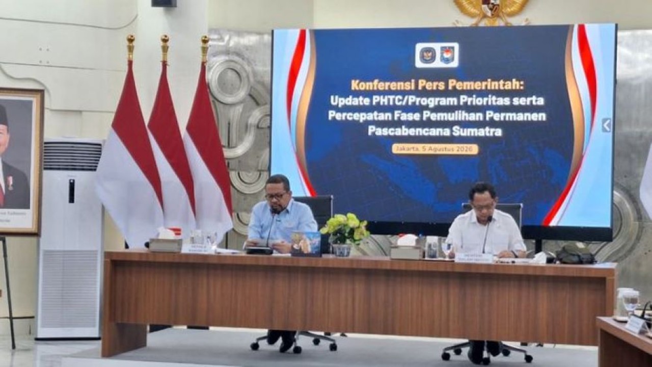 Kepala Badan Komunikasi Pemerintah (Bakom), Muhammad Qodari dan Mendagri Tito Karnavian (NTvnews)