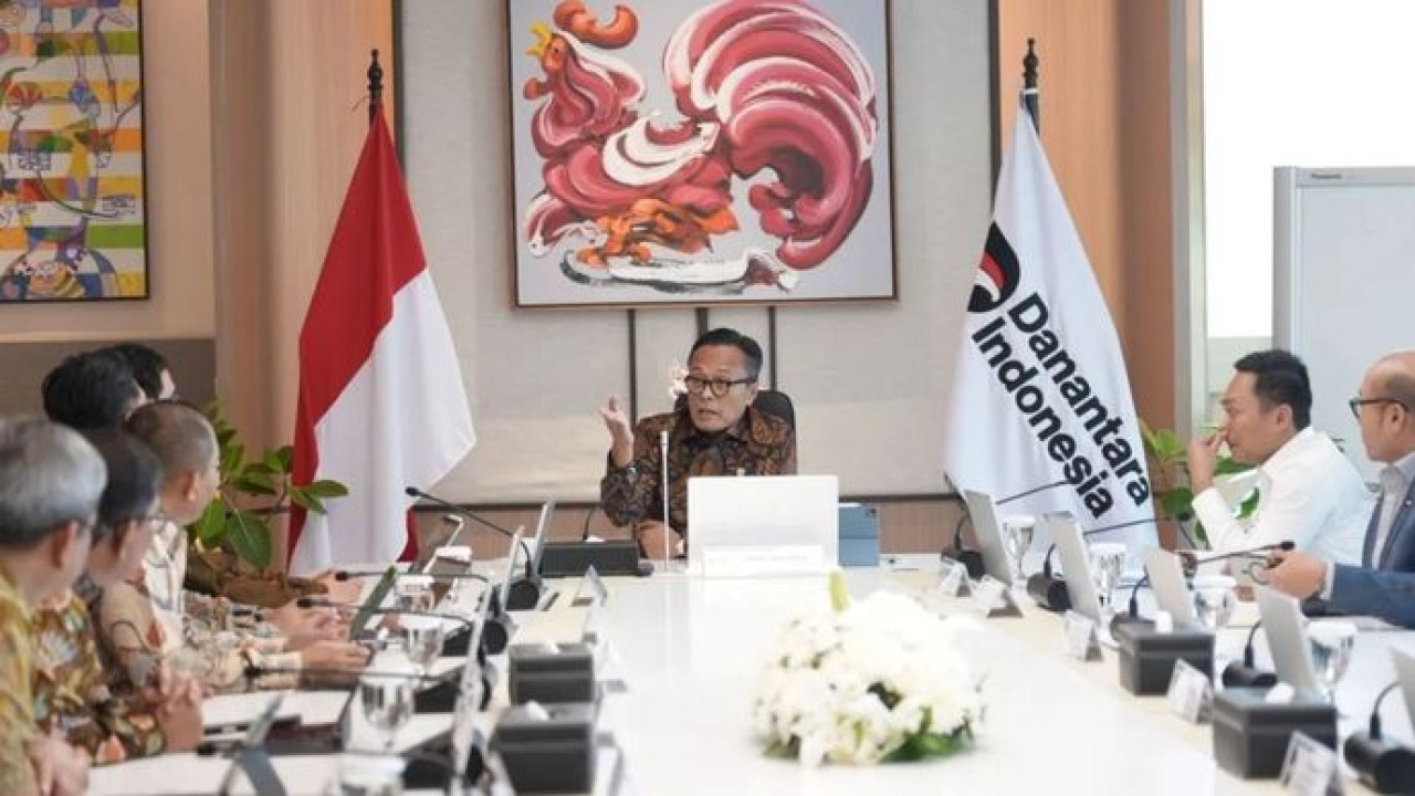 Kepala BP BUMN sekaligus COO Danantara Dony Oskaria. (Antara)