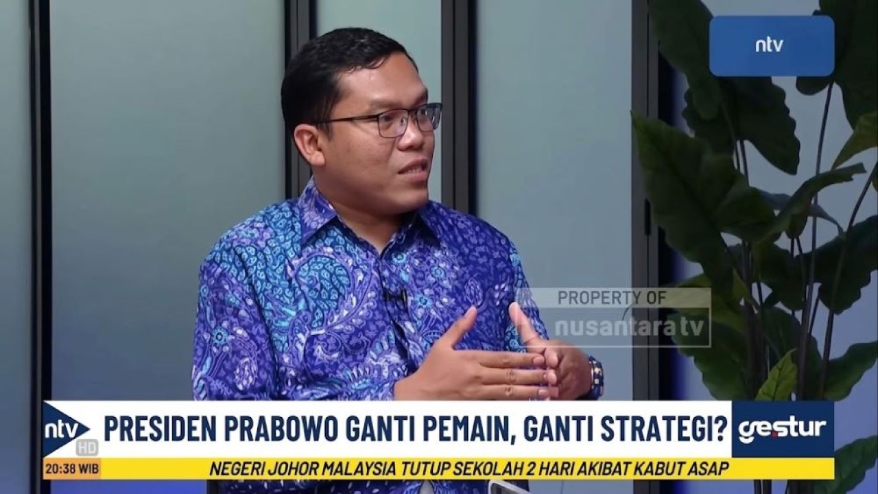 Direktur Eksekutif Voxpol Center Pangi Syarwi Chaniago dalam program GESTUR  di Nusantara TV