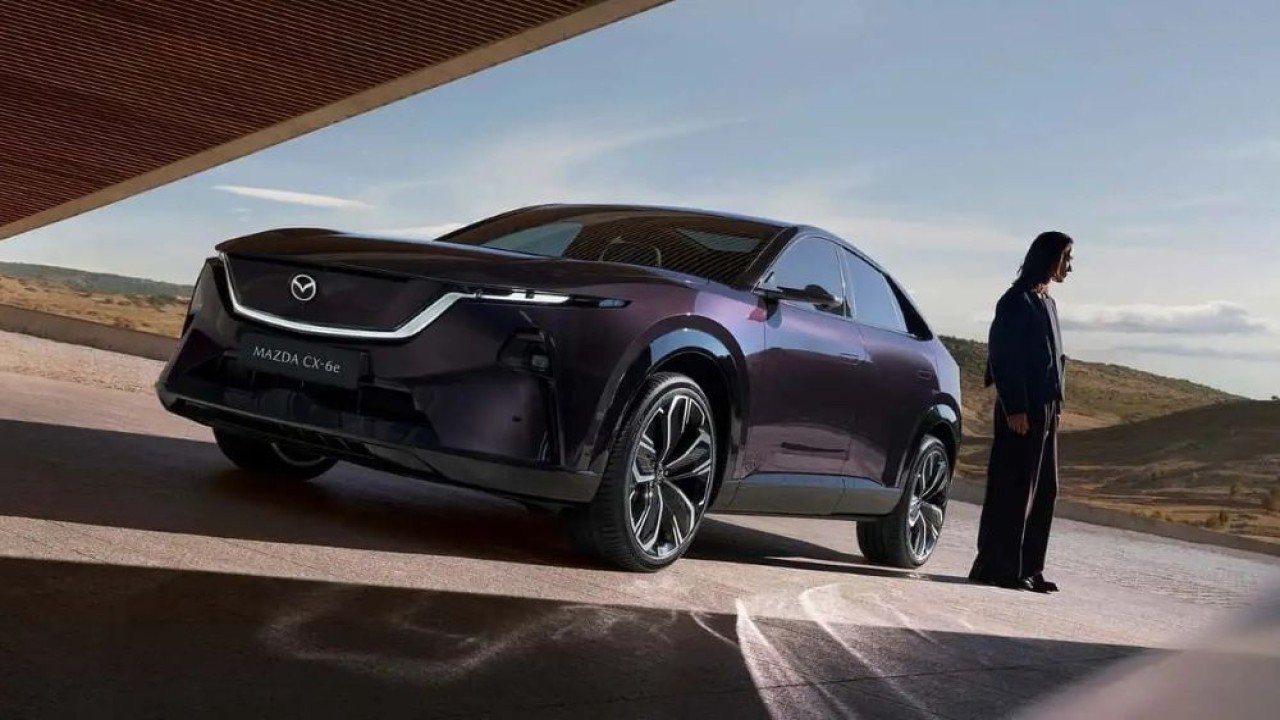 Mazda CX-6e. (Foto: Mazda via Insideevs)