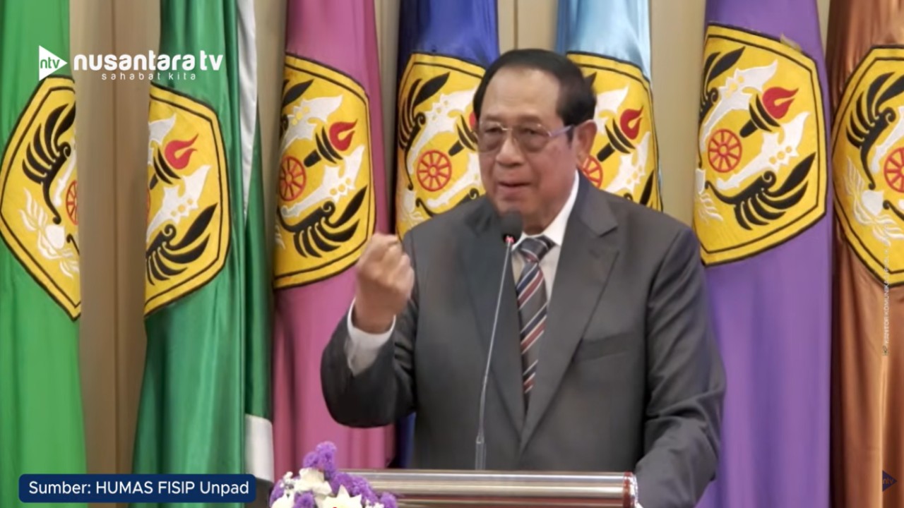 Presiden ke-6 Republik Indonesia Susilo Bambang Yudhoyono (SBY) memberikan pesan tegas dalam orasinya di Dies Natalis ke-68 Fisip Unpad, Jawa Barat, Selasa (13/10/2026).