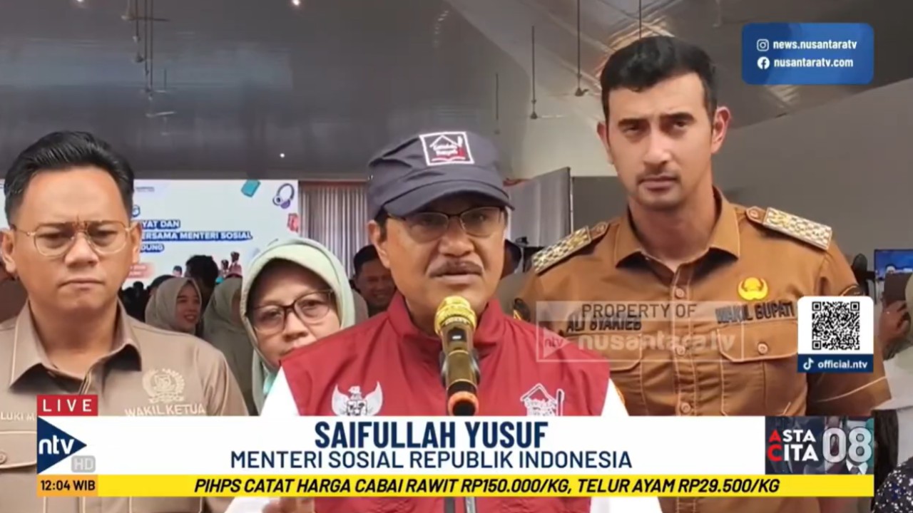 Menteri Sosial Republik Indonesia Saifullah Yusuf meninjau Sekolah Rakyat di Kawasan Soreang, Kabupaten Bandung, Jawa Barat.